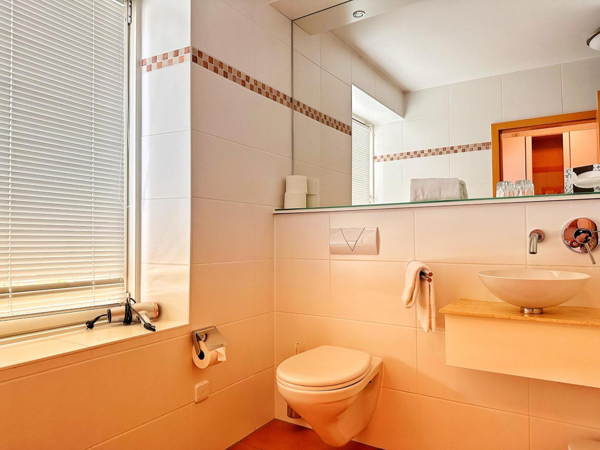 SVG Gästehaus Hotel Garni Herrsching am Ammersee Zimmer foto